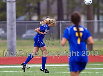Thumbnail 2 in Friendswood vs Klein (I-10 Shootout) photogallery.