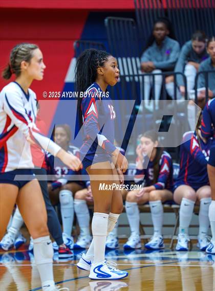 Thumbnail 2 in Marcus @ Allen photogallery.