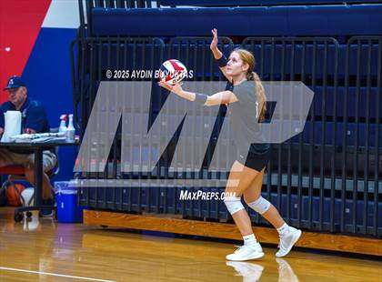 Thumbnail 2 in Marcus @ Allen photogallery.