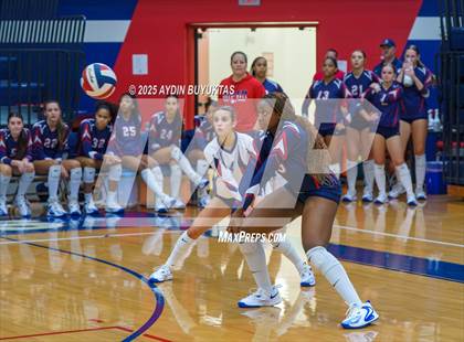 Thumbnail 3 in Marcus @ Allen photogallery.