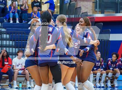 Thumbnail 1 in Marcus @ Allen photogallery.