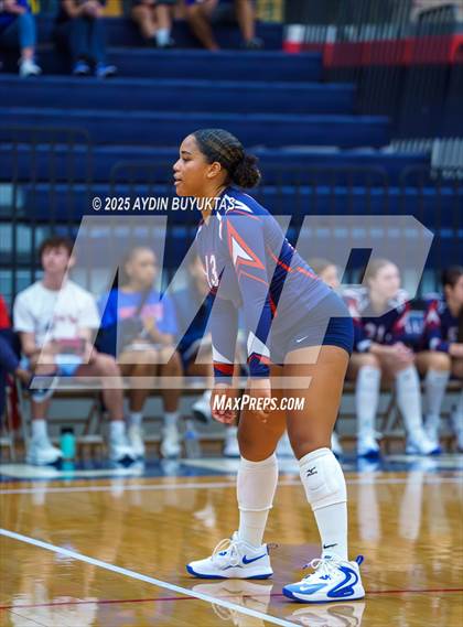 Thumbnail 2 in Marcus @ Allen photogallery.