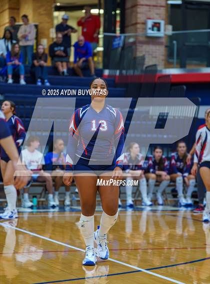Thumbnail 2 in Marcus @ Allen photogallery.