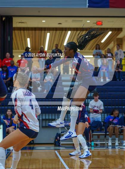 Thumbnail 3 in Marcus @ Allen photogallery.