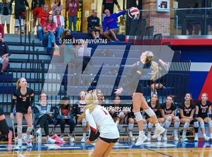 Thumbnail 3 in Marcus @ Allen photogallery.