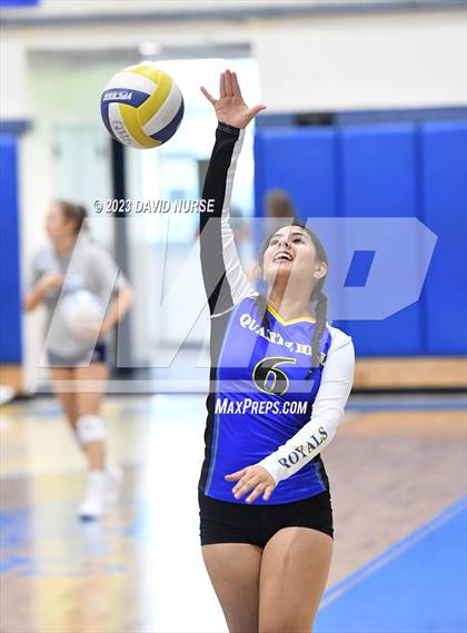 Thumbnail 1 in Saugus @ Quartz Hill photogallery.