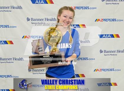 Thumbnail 3 in Valley Christian vs Snowflake (AIA 3A Final - Awards) photogallery.