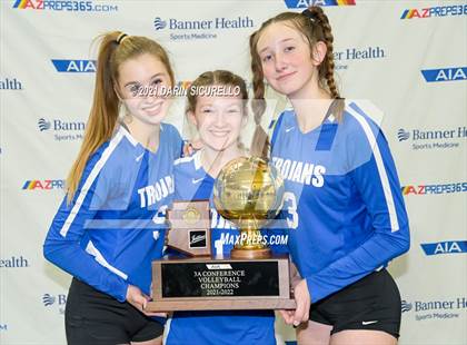 Thumbnail 1 in Valley Christian vs Snowflake (AIA 3A Final - Awards) photogallery.