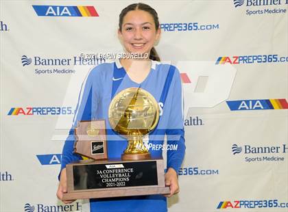 Thumbnail 3 in Valley Christian vs Snowflake (AIA 3A Final - Awards) photogallery.