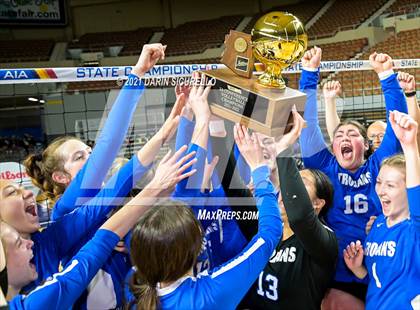 Thumbnail 3 in Valley Christian vs Snowflake (AIA 3A Final - Awards) photogallery.