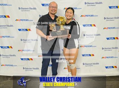 Thumbnail 3 in Valley Christian vs Snowflake (AIA 3A Final - Awards) photogallery.