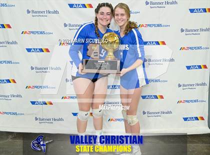 Thumbnail 1 in Valley Christian vs Snowflake (AIA 3A Final - Awards) photogallery.