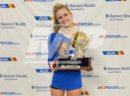 Thumbnail 2 in Valley Christian vs Snowflake (AIA 3A Final - Awards) photogallery.