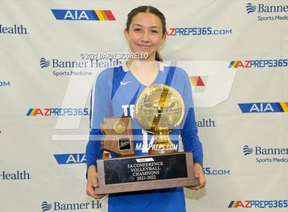 Thumbnail 3 in Valley Christian vs Snowflake (AIA 3A Final - Awards) photogallery.