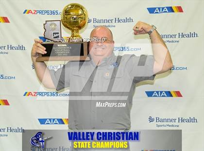 Thumbnail 2 in Valley Christian vs Snowflake (AIA 3A Final - Awards) photogallery.