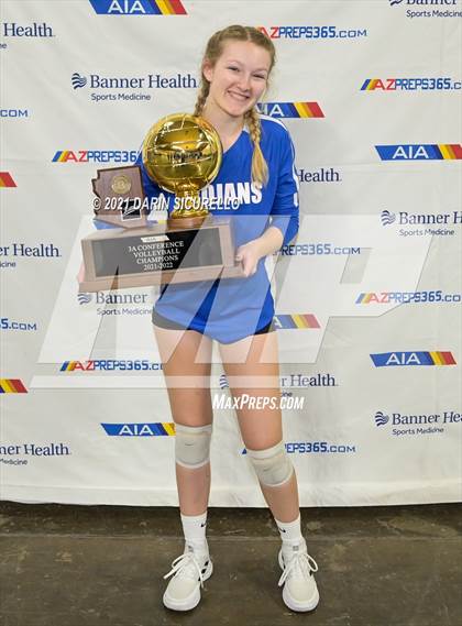Thumbnail 3 in Valley Christian vs Snowflake (AIA 3A Final - Awards) photogallery.