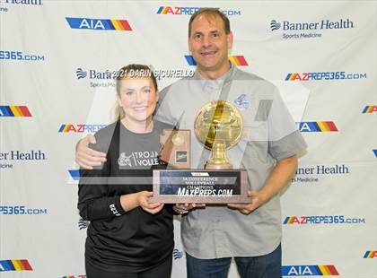 Thumbnail 3 in Valley Christian vs Snowflake (AIA 3A Final - Awards) photogallery.