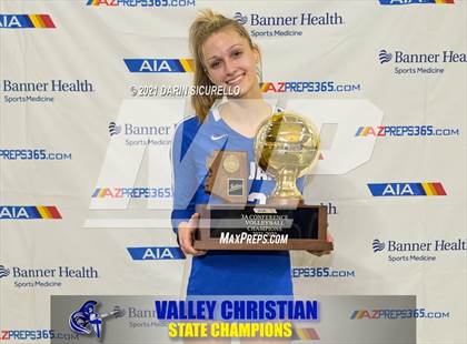 Thumbnail 1 in Valley Christian vs Snowflake (AIA 3A Final - Awards) photogallery.