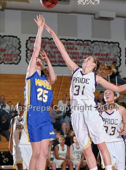 Thumbnail 2 in Sacramento Waldorf vs. Bradshaw Christian (CIF SJS D5 Playoffs) photogallery.