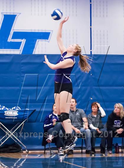 Thumbnail 1 in Arvada West vs. Grand Junction photogallery.