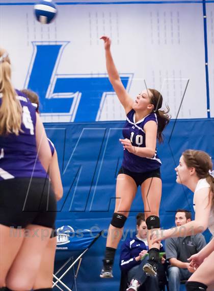 Thumbnail 2 in Arvada West vs. Grand Junction photogallery.
