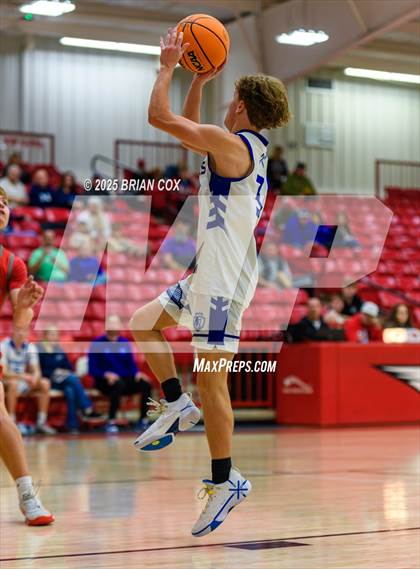 Thumbnail 2 in Cotter vs Highland (Billy Ply Classic) photogallery.