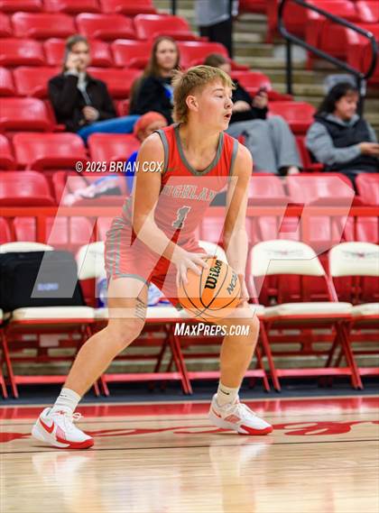 Thumbnail 2 in Cotter vs Highland (Billy Ply Classic) photogallery.