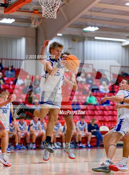 Thumbnail 3 in Cotter vs Highland (Billy Ply Classic) photogallery.