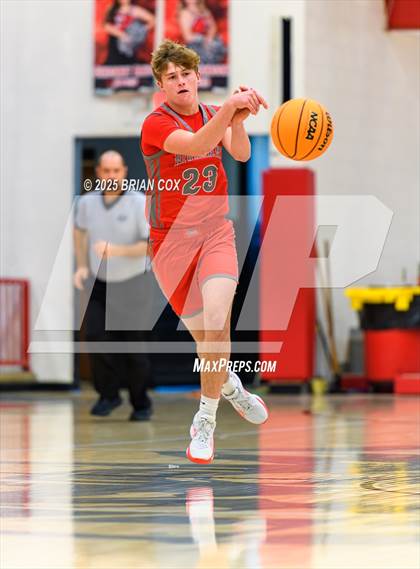 Thumbnail 2 in Cotter vs Highland (Billy Ply Classic) photogallery.