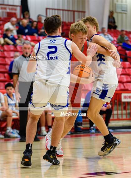 Thumbnail 3 in Cotter vs Highland (Billy Ply Classic) photogallery.