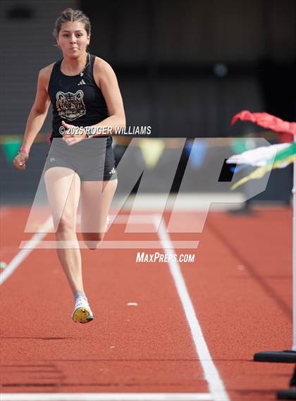 Thumbnail 3 in OSSAA 5A/6A - Owasso 2025 photogallery.