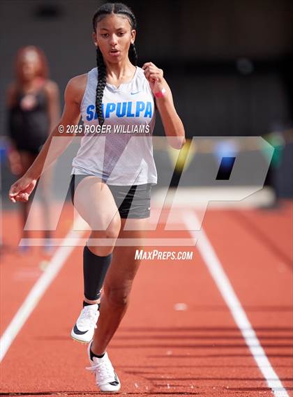 Thumbnail 3 in OSSAA 5A/6A - Owasso 2025 photogallery.
