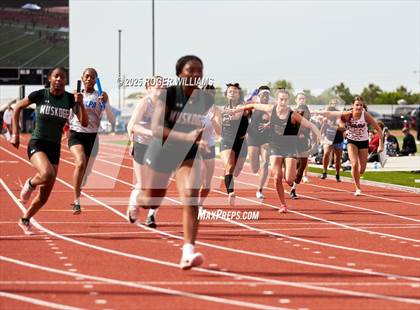 Thumbnail 1 in OSSAA 5A/6A - Owasso 2025 photogallery.