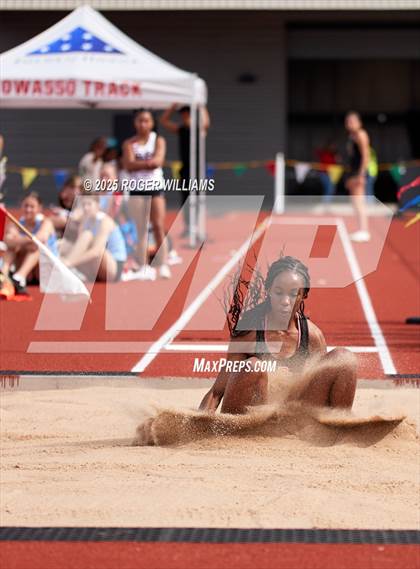 Thumbnail 2 in OSSAA 5A/6A - Owasso 2025 photogallery.