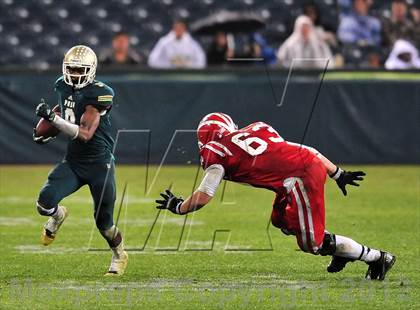 Thumbnail 3 in Long Beach Poly vs. Mater Dei (CIF SS PAC 5 Final) photogallery.