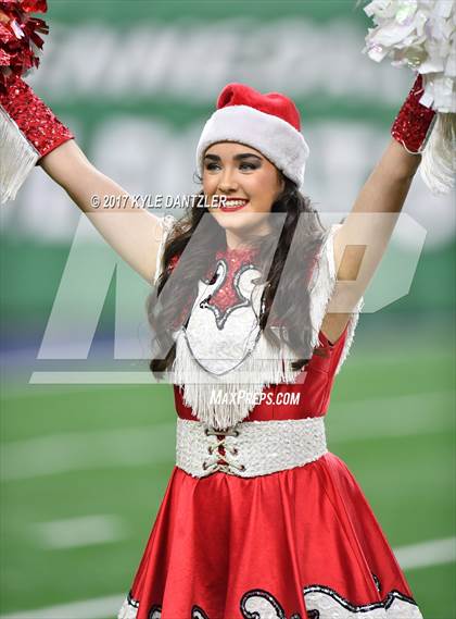 Thumbnail 2 in Kennedale vs. Carthage (UIL 4A Division 1 Final)  photogallery.