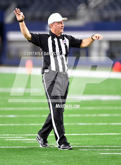 Thumbnail 3 in Kennedale vs. Carthage (UIL 4A Division 1 Final)  photogallery.