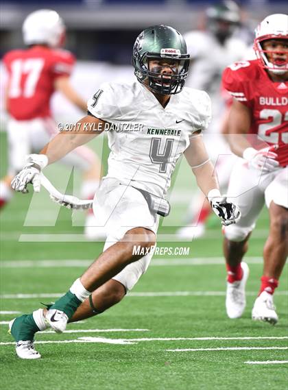 Thumbnail 3 in Kennedale vs. Carthage (UIL 4A Division 1 Final)  photogallery.