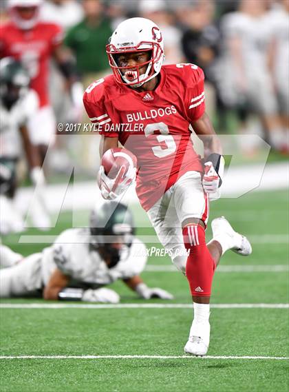 Thumbnail 3 in Kennedale vs. Carthage (UIL 4A Division 1 Final)  photogallery.