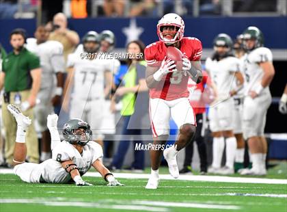 Thumbnail 3 in Kennedale vs. Carthage (UIL 4A Division 1 Final)  photogallery.