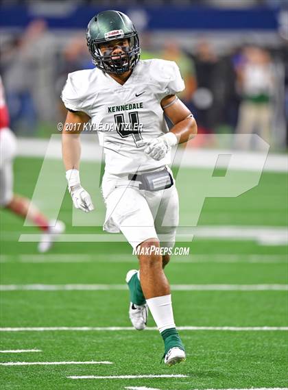 Thumbnail 1 in Kennedale vs. Carthage (UIL 4A Division 1 Final)  photogallery.