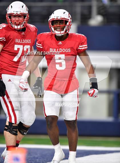 Thumbnail 2 in Kennedale vs. Carthage (UIL 4A Division 1 Final)  photogallery.