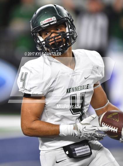 Thumbnail 1 in Kennedale vs. Carthage (UIL 4A Division 1 Final)  photogallery.