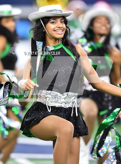 Thumbnail 3 in Kennedale vs. Carthage (UIL 4A Division 1 Final)  photogallery.