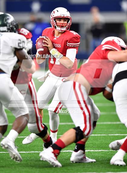 Thumbnail 1 in Kennedale vs. Carthage (UIL 4A Division 1 Final)  photogallery.