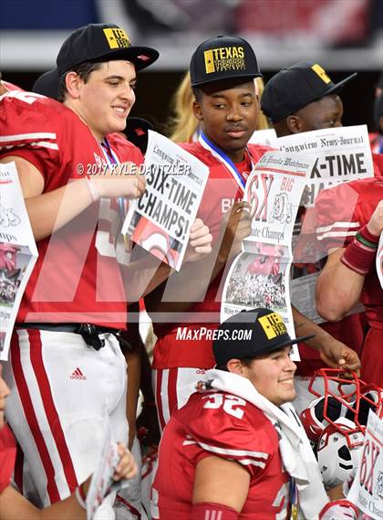 Thumbnail 1 in Kennedale vs. Carthage (UIL 4A Division 1 Final)  photogallery.