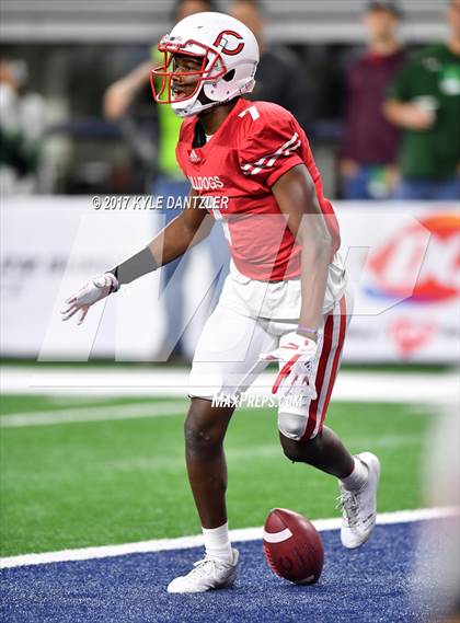 Thumbnail 2 in Kennedale vs. Carthage (UIL 4A Division 1 Final)  photogallery.