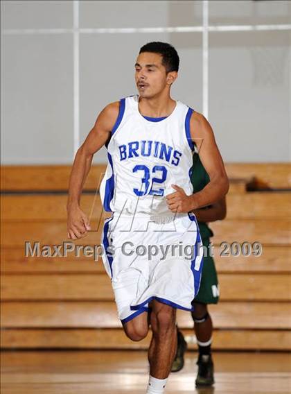 Thumbnail 1 in McNair vs. Bear Creek (Bruin Shoot-Out) photogallery.