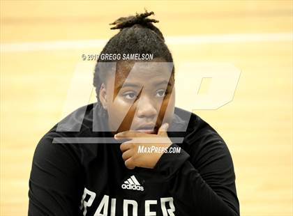 Thumbnail 3 in Rio Americano vs. Placer @ Golden 1 Center photogallery.