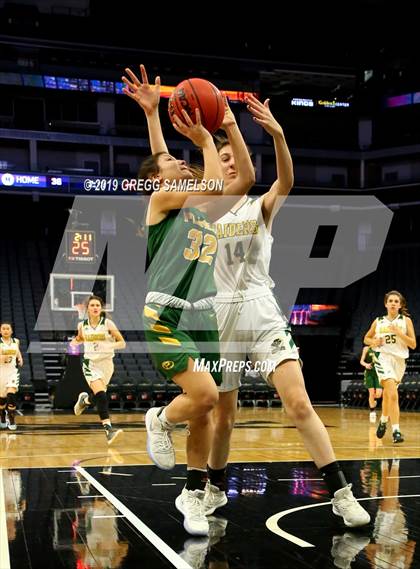 Thumbnail 3 in Rio Americano vs. Placer @ Golden 1 Center photogallery.